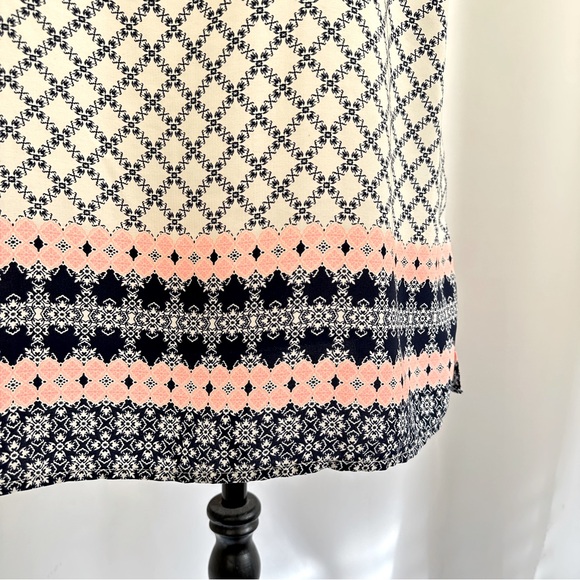 Women’s Skies Are Blue Tank Top Size XL - Picture 2 of 4